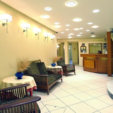 Hotel Delfinia Wyspa Wyspa Tinos Zewnętrze zdjęcie